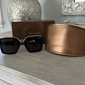 Gucci sunglasses with case and box